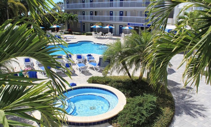 St. Pete Beach Hotel | Deluxe 2 Double Beds on St. Pete Beach!