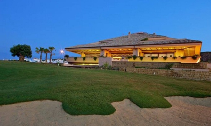 Estepona Apartment | Deluxe Duplex Apartment in Residential Complex with Golf- Estepona