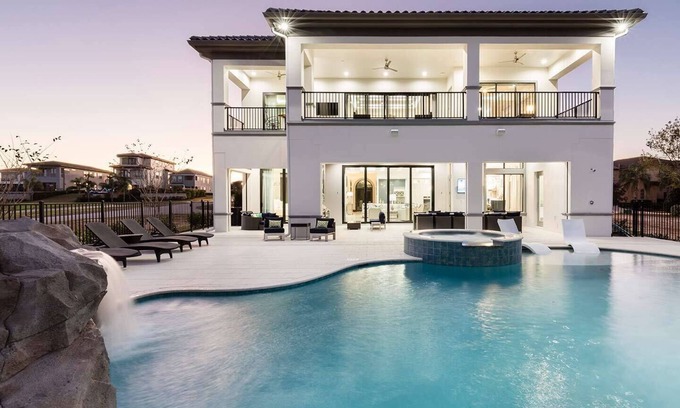 Reunion House | Deluxe Mansion with Swim up Bar and Pool Slide at Reunion