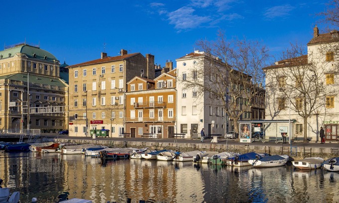Rijeka House | Deluxe Ploech