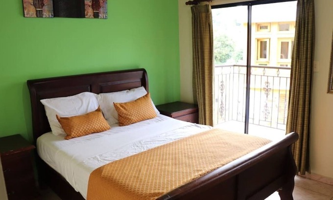 Las Guazaras Apartment | Deluxe Room with Air Conditioning - Jarabacoa RD