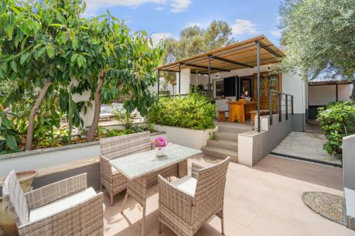 Sarroch Apartment | Dependance Villa Matteo