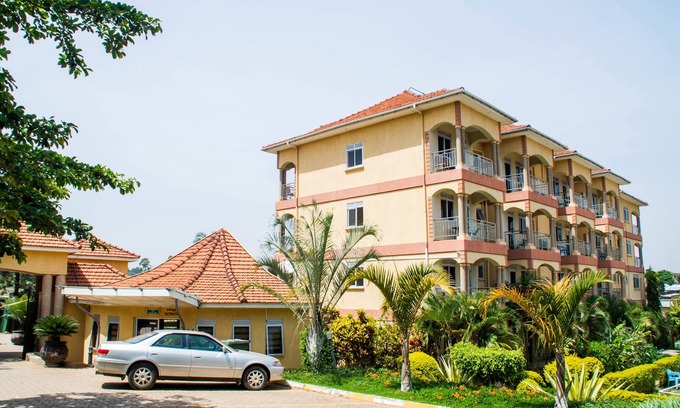 Arua Hotel | Desert Breeze