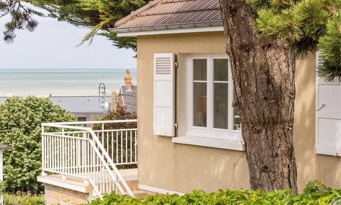 Saint-Pair-sur-Mer Apartment | Detached house near the sea in St Pair-sur-Mer