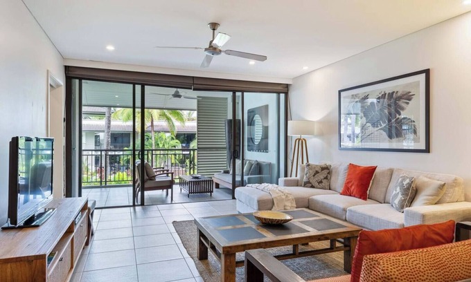 Port Douglas Apartment | Devine Rooftop Penthouse at Temple Resort