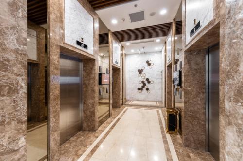 Nhat Tan Apartment | Dfour Tây Hồ Hà Nội