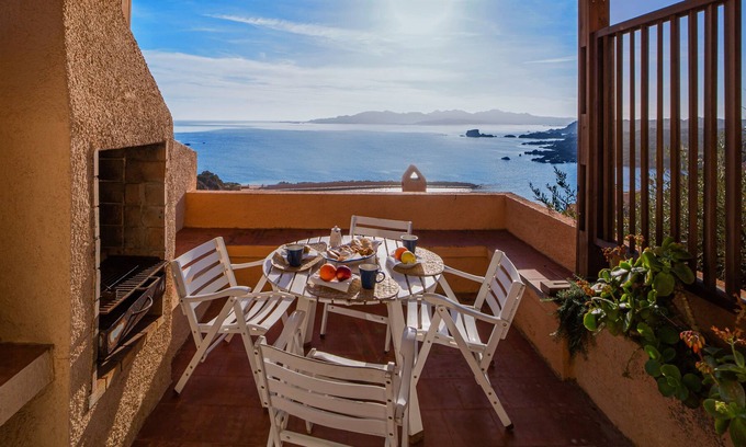 Porto Massimo Apartment | Di Fronte al Mare