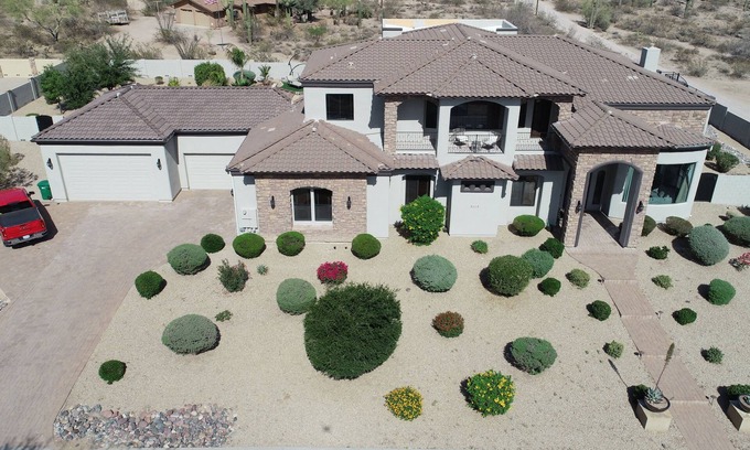 Thunder Mountain House | Diamond in the Desert ! An Oasis