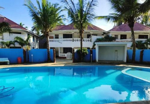 Diani Beach Villa | Diani 2BR Coastal Villa - 4 Mins To The Beach