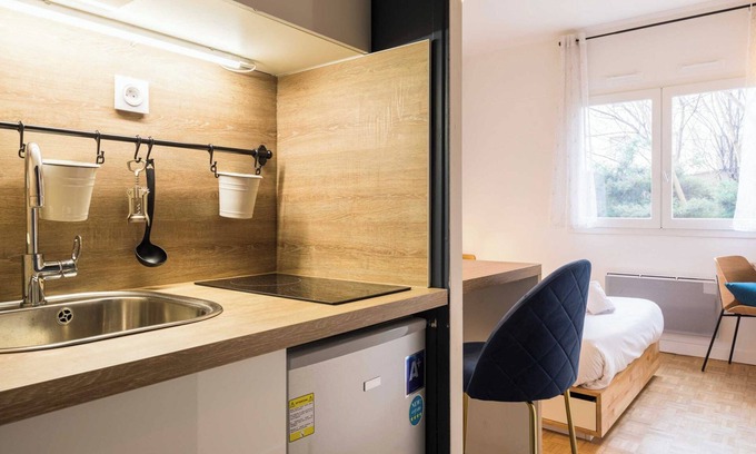 Victor Bach - Saint Louis Apartment | Dify Charme - Bord du Rhone