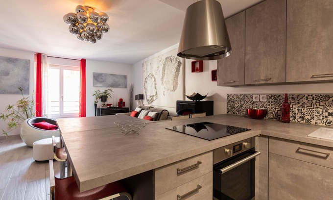 Lyon City Centre Apartment | DIFY Vieux Lyon - Quai de Saône