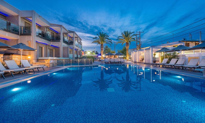 Haniotis Apartment | Dionysos Hotel & Suites