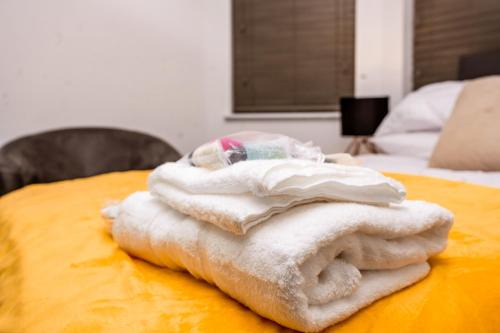 Coventry Apartment | Divine Stay