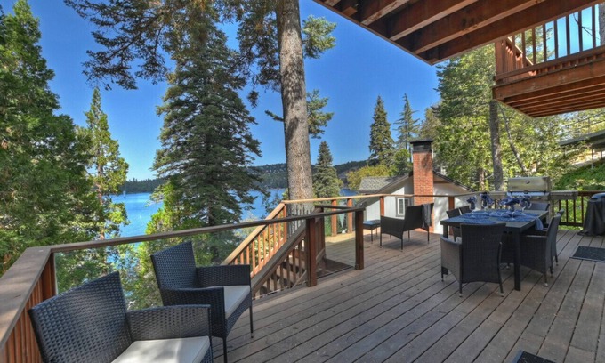 Cedar Glen Cabin | Dock Access, Lakefront & Trail Access, Sleeps 8