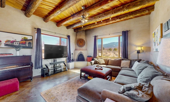 Taos House | Dog-friendly home with amazing Taos Mountain & El Salto views, W/D, & jetted tub