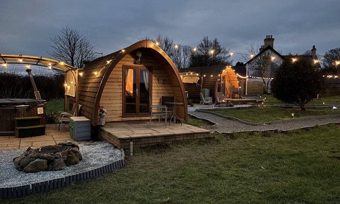 Dwyran Cabin | Dog-Friendly Spooky Glamping Pod With Hot Tub