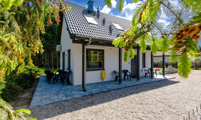Dziwnowek House | Dom OSTOYA Wrzosowo | House with A/C | Terrace