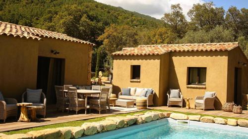 San-Gavino-di-Carbini Villa | Domaine de Gialla Bergerie Prugna, 2 pers, piscine chauffée, 10 mn plage