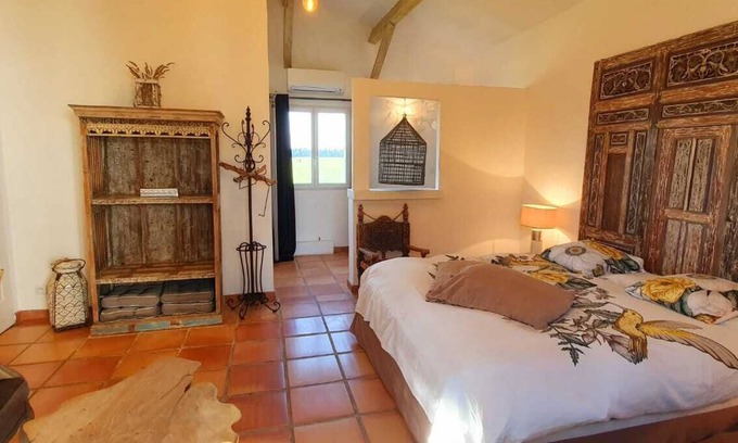 Vestric-et-Candiac Cottage | Domaine Terre de Bohême