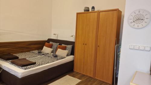 Kelenfold Apartment | Dombóvári way apartment close to ELTE IT University and Info Park