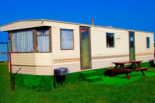 Wladyslawowo Cabin | Domki Holenderskie Red Ice