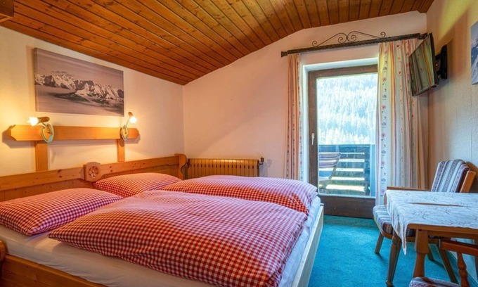 Muehlbach Am Hochkoenig Bed & Breakfast | Doppelzimmer, Dusche, WC, Balkon 1 - Ferienhaus Mittereggalm
