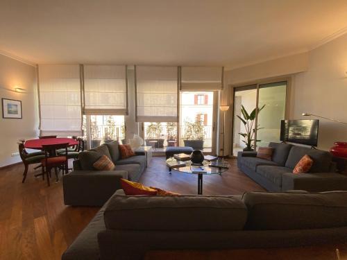 San Vittore Apartment | Dormire tra foto d’autore