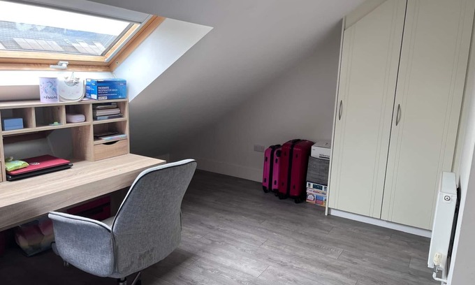 Saggart Bed & Breakfast | Double Bedroom with Shared Bathroom Available to RentnOnly female guests allowed