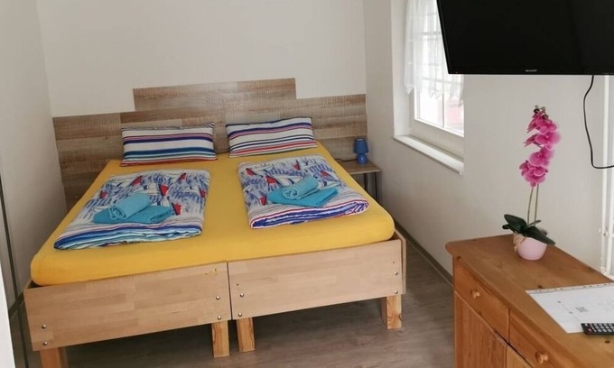 Elmenhorst/Lichtenhagen Apartment | Double room for 3 guests with 30m² in Elmenhorst/Lichtenhagen (156977)