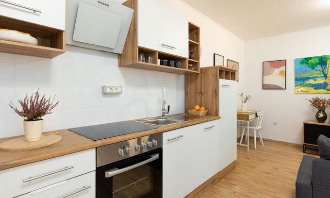 Rubesi Apartment | Double Oak Apartment