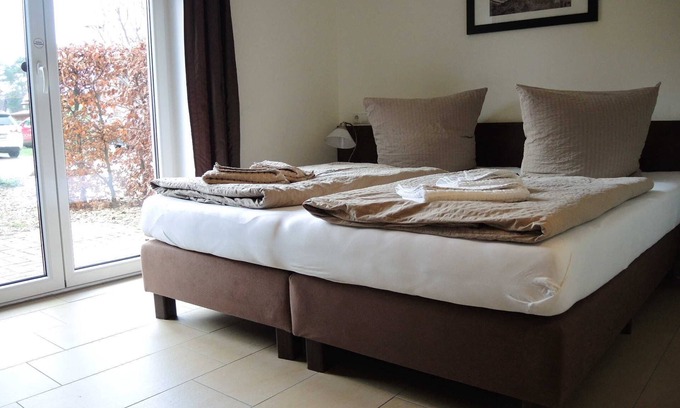 Karlshagen House | Double room 17 Max with terrace - Usedom Bike - Hotel Max & Anna