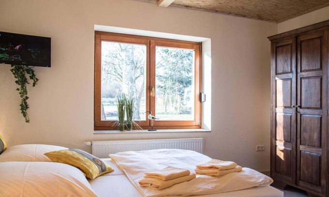 Bahretal Bed & Breakfast | Double room LILIENSTEIN - WITHOUT breakfast - - Pension Am historischen Kalkwerk