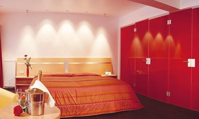 Seefeld Pedestrian Zone House | Double room Red Passion - Alpenlove - Adult SPA Hotel