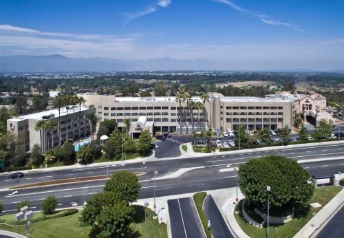 Montebello Hotel | DoubleTree by Hilton Rosemead