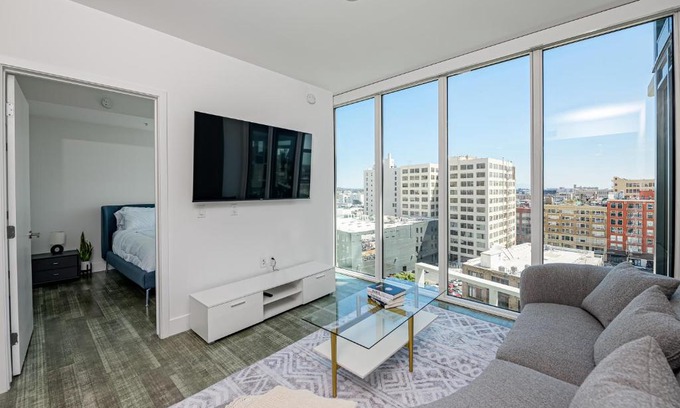 Historic Core Apartment | Downtown Los Angeles Apartment