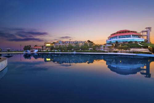 Karachi Resort | Dreamworld Resort, Hotel & Golf Course