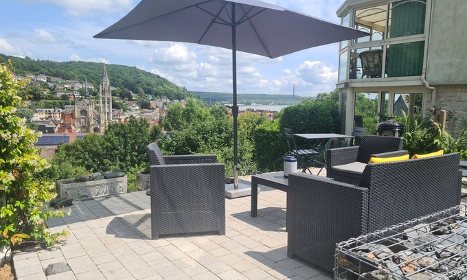 Rives-en-Seine Apartment | Du haut des rives - Bel appt pour 4