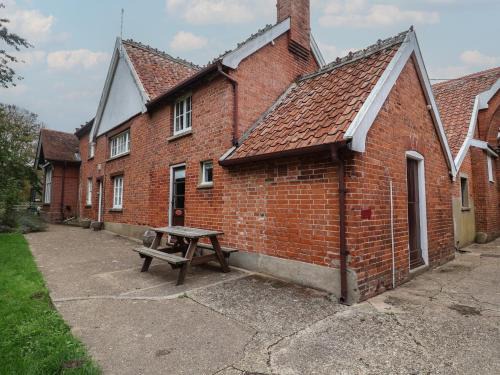 Woodbridge House | Duchess Cottage