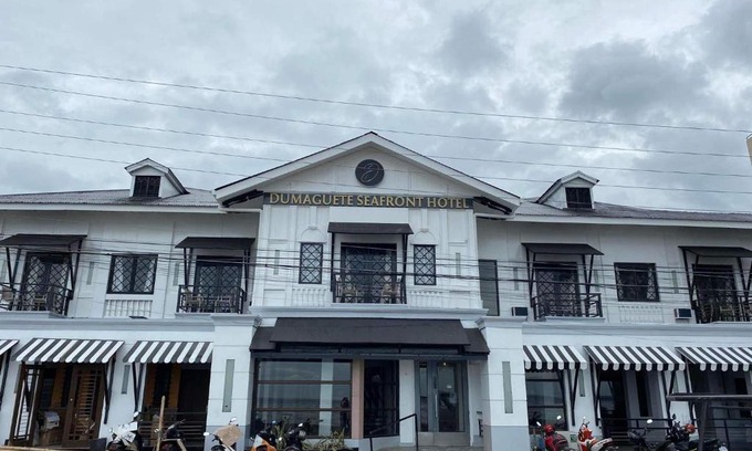 Dumaguete Hotel | Dumaguete Seafront Hotel