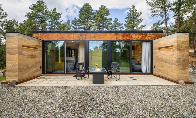 Nederland House | Earth-Built Cabin with Pine Shadows and a Tub That Waits