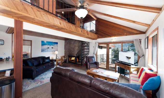 Purgatory House | East Rim Unit A24