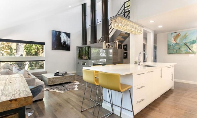 Vail House | East Vail Pitkin Creek Condo