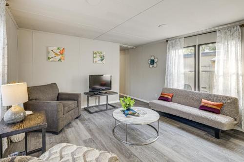 Irving House | Easy Airport and City Access Dallas-Fort Worth Base