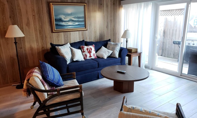 Pierpont Bay Condo | Easy, cozy living in a Quaint Beach Community