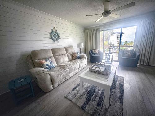 Panama City Beach Apartment | Edgewater Golf Villa #3217