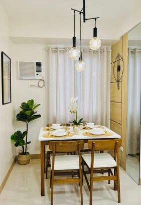 Jaro Apartment | Eira Nest Cozy Stay Near SMCity Mall