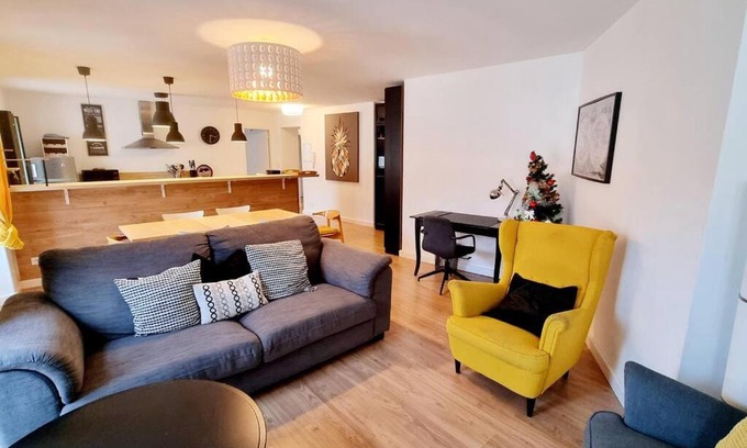 Nimes City Centre Apartment | Elégant P4 du centre historique
