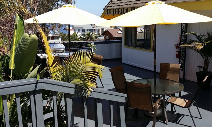 Avalon Hotel | El Terado Terrace