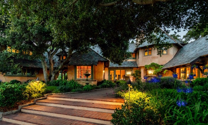 Montecito House | Elegance & natural beauty in Montecito, California.