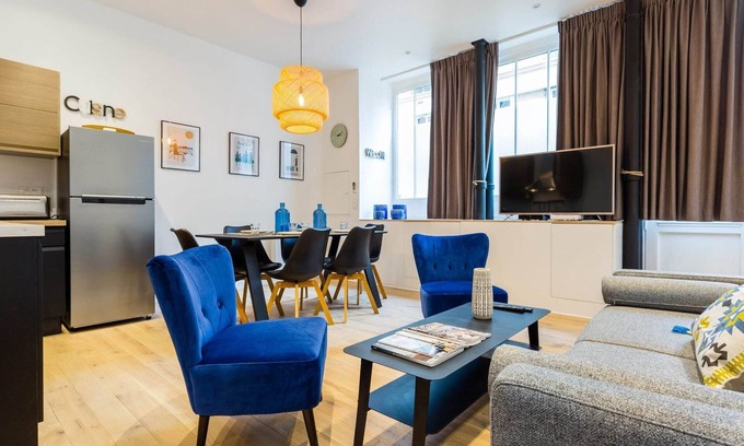 Saint-Merri Apartment | Elegant Apartment - 2BD/6P - Hôtel de Ville